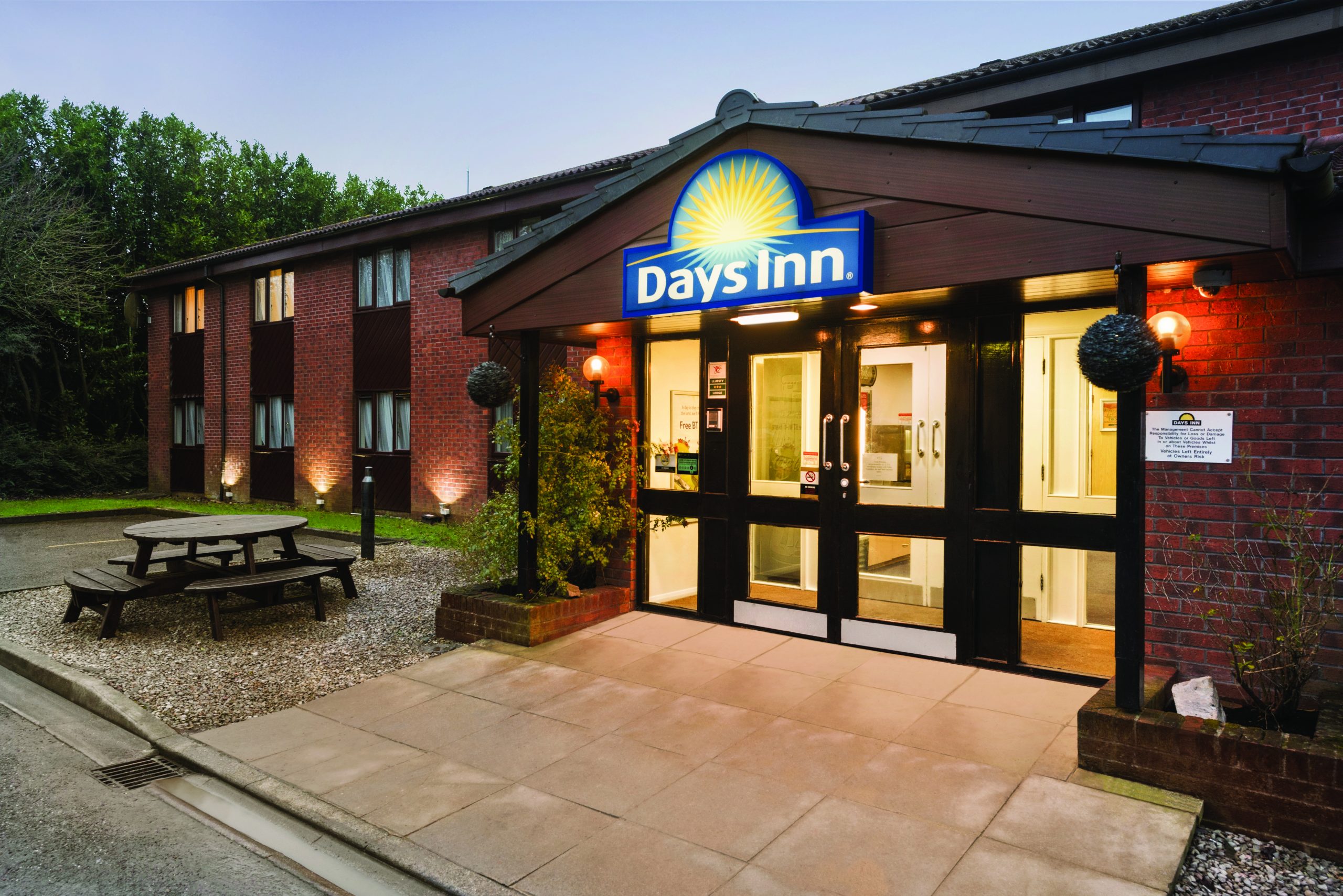 Bridgend Cardiff M4 Hotel | Days Inn | Welcome Break Hotels