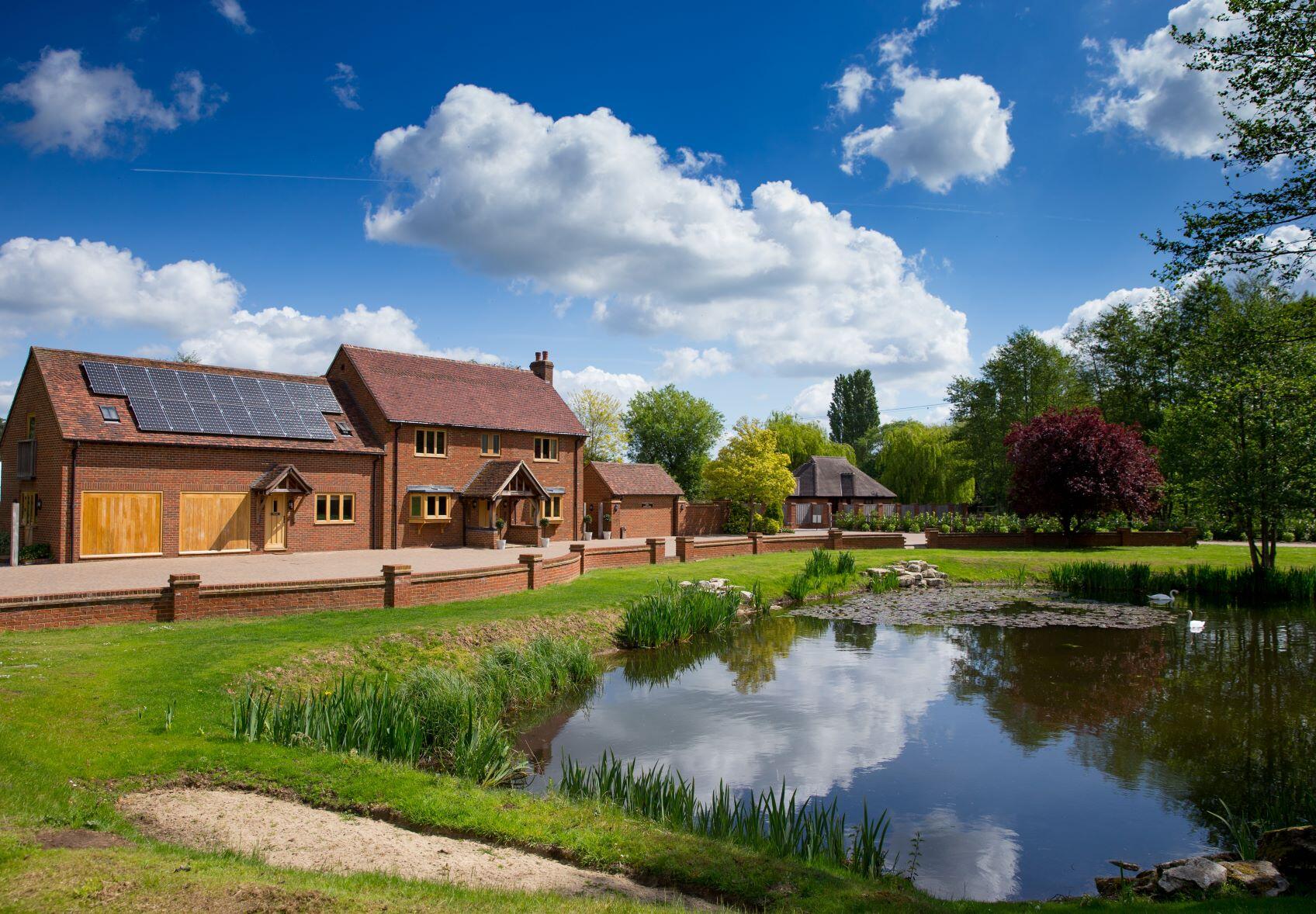 Kingsbridge House At Tewinbury Private Hire House In Welwyn